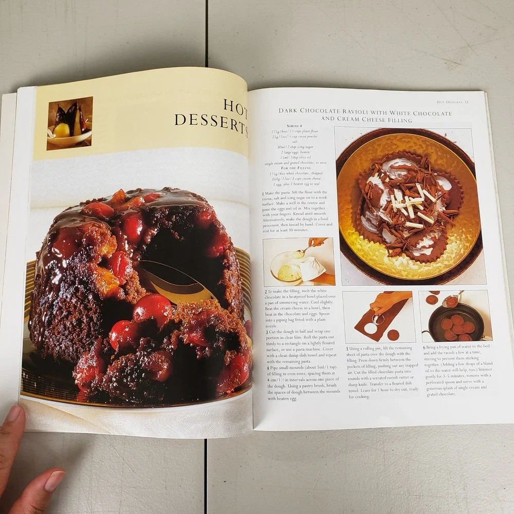 70 Classic Chocolate Recipes Cookbook Christine France Hermes House 2009 Book